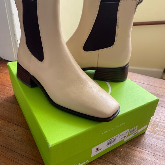 NWT Sam Edelman Creamy White Leather Chelsea Boot - Picture 3 of 6